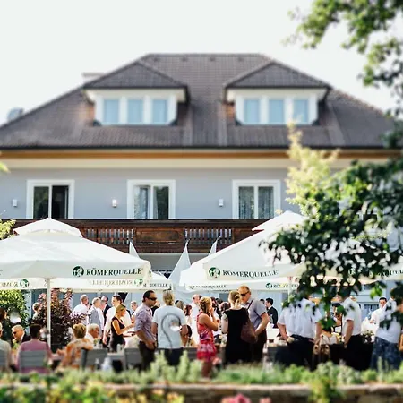 Gasthof Zur Post - Familie Luegmayer ノイホーフェン・アン・デア・イップス