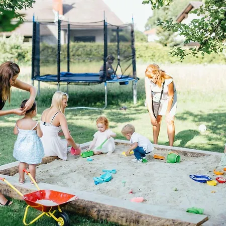 ホテル Gasthof Zur Post - Familie Luegmayer ノイホーフェン・アン・デア・イップス