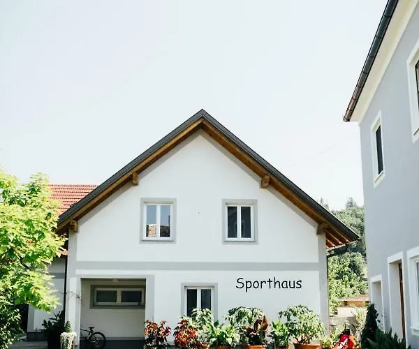 Gasthof Zur Post - Familie Luegmayer Neuhofen an der Ybbs