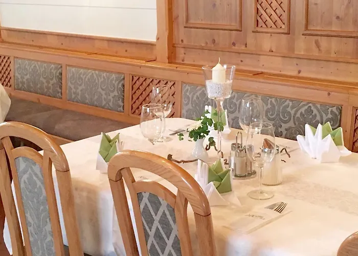 Gasthof Zur Post - Familie Luegmayer